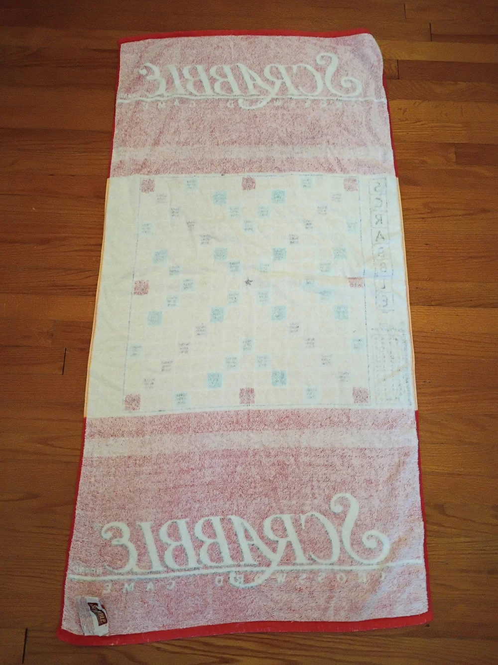 Jay Franco Scrabble Board Beach Towel with Foam Pieces Complete! Hasbro
